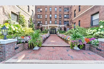 21 Barstow Road #5K, Great Neck, NY 11021 - Photo 26