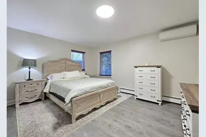 325 Dunton Avenue, Patchogue, NY 11772 - Photo 10