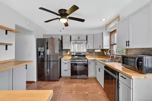 141 Dogwood Rd, Cortlandt Manor, NY 10567 - Photo 14