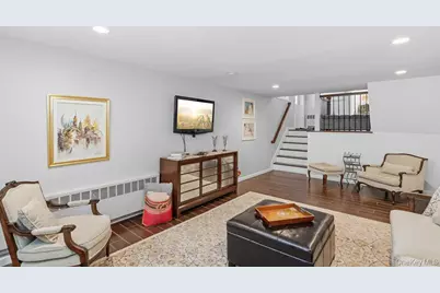 20 Vista Road, Plainview, NY 11803 - Photo 24