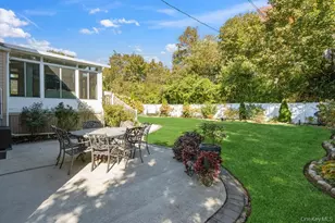 20 Vista Rd, Plainview, NY 11803 - Photo 32