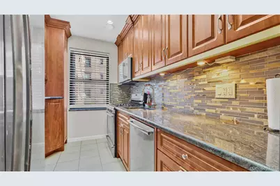 25-18 Union Street #2A, Flushing, NY 11354 - Photo 16