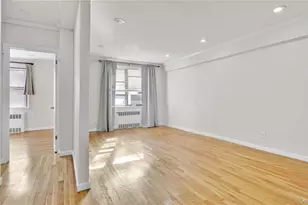 25-18 Union St, Flushing, NY 11354 - Photo 6