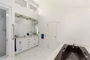 5 Waterford Way, Syosset, NY 11791 - Photo 26