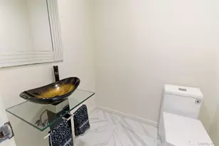 5 Waterford Way, Syosset, NY 11791 - Photo 12