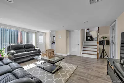 5 Hillvale Road, Syosset, NY 11791 - Photo 16