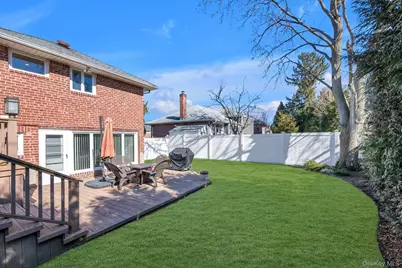 5 Hillvale Road, Syosset, NY 11791 - Photo 22