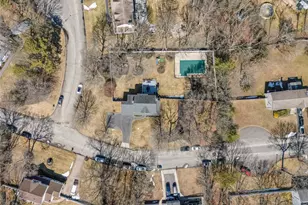 9 Village Dr, Medford, NY 11763 - Photo 36