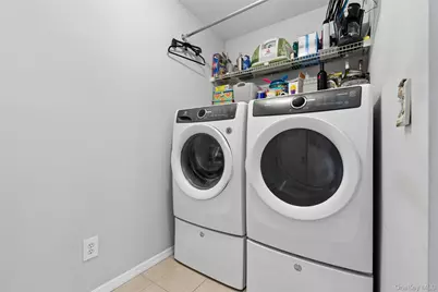 9 Village Drive, Medford, NY 11763 - Photo 24