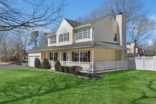 9 Village Dr, Medford, NY 11763 - Photo 2