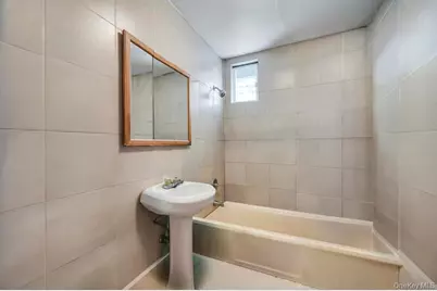 6144 Eliot Avenue, Middle Village, NY 11379 - Photo 32