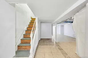 61-44 Eliot Ave, Middle Village, NY 11379 - Photo 34