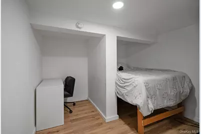 24011 88th Avenue, Bellerose, NY 11426 - Photo 32