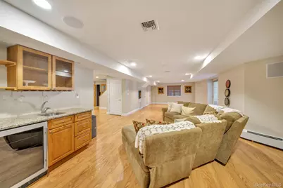 25 Charnwood Drive, Suffern, NY 10901 - Photo 24