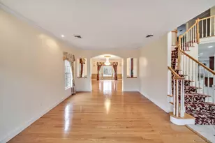 25 Charnwood Dr, Suffern, NY 10901 - Photo 4