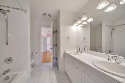 25 Charnwood Drive, Suffern, NY 10901 - Photo 20