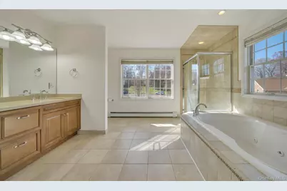 25 Charnwood Drive, Suffern, NY 10901 - Photo 16