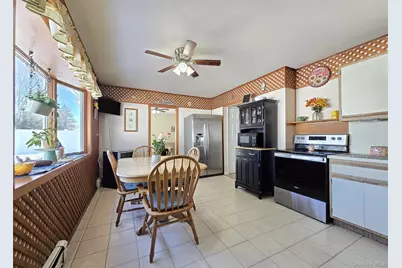 47 Birchdale Drive, Holbrook, NY 11741 - Photo 4