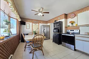 47 Birchdale Dr, Holbrook, NY 11741 - Photo 4