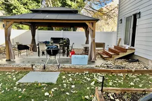 107 Fairview Ave, Oceanside, NY 11572 - Photo 18