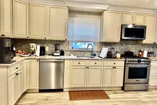 107 Fairview Ave, Oceanside, NY 11572 - Photo 6