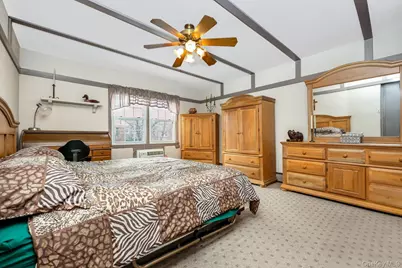 69-31 61st Road, Middle Village, NY 11379 - Photo 14