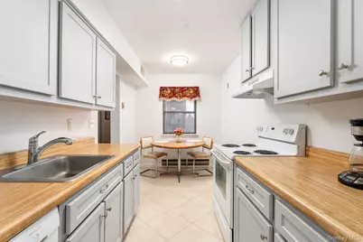 506 Drew Drive, Saint James, NY 11780 - Photo 6