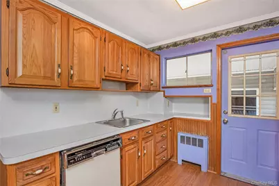 172 Glengariff Road, Massapequa Park, NY 11762 - Photo 16