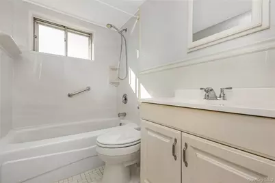 172 Glengariff Road, Massapequa Park, NY 11762 - Photo 24