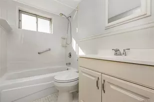 172 Glengariff Rd, Massapequa Park, NY 11762 - Photo 24