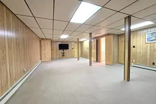 5 Hancock St, Smithtown, NY 11787 - Photo 10