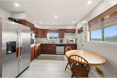 65 Skymeadow Place, Elmsford, NY 10523 - Photo 10