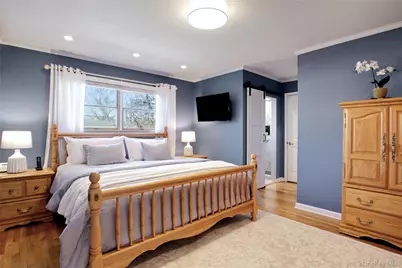 119 Radcliff Avenue, Port Washington, NY 11050 - Photo 14