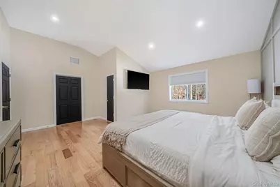 17 Fairway Drive, Manorville, NY 11949 - Photo 32