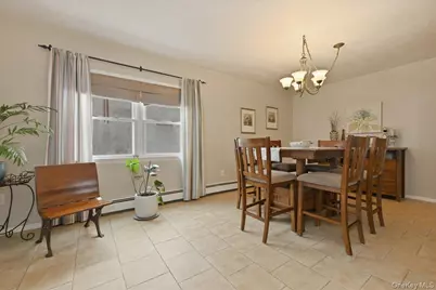 25 Gleaner Lane, Levittown, NY 11756 - Photo 8