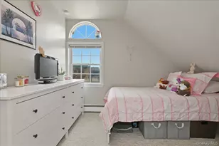 25 Gleaner Ln, Levittown, NY 11756 - Photo 22