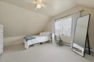 25 Gleaner Ln, Levittown, NY 11756 - Photo 18