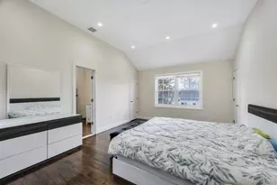 25 Virginia Ave, Plainview, NY 11803 - Photo 12