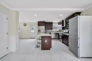 25 Virginia Ave, Plainview, NY 11803 - Photo 8