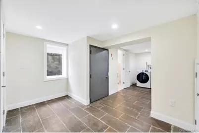 25 Virginia Avenue, Plainview, NY 11803 - Photo 26