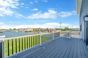 243 Mott St, Oceanside, NY 11572 - Photo 36