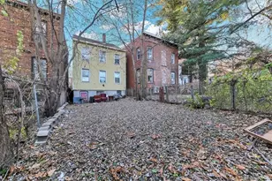 100 Carson Ave, Newburgh, NY 12550 - Photo 24