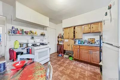 100 Carson Avenue, Newburgh, NY 12550 - Photo 12