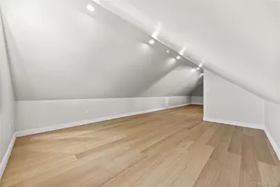 75-31 175th Street, Fresh Meadows, NY 11366 - Photo 32