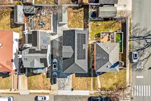 75-31 175th St, Fresh Meadows, NY 11366 - Photo 44