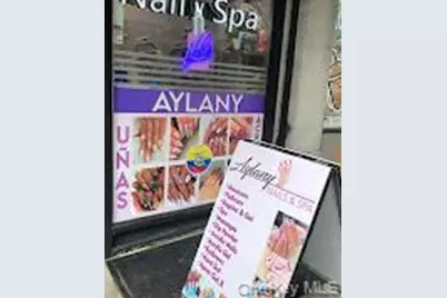 100 E 96th St, New York, NY 10128 - Photo 2