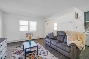 260 Waverly Ave, Patchogue, NY 11772 - Photo 10