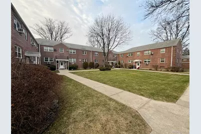 88-17 Shore Parkway #016, Howard Beach, NY 11414 - Photo 28