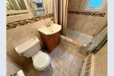 88-17 Shore Parkway #016, Howard Beach, NY 11414 - Photo 22