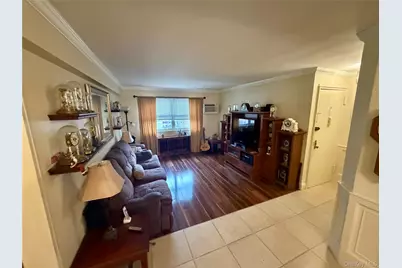 88-17 Shore Parkway #016, Howard Beach, NY 11414 - Photo 2